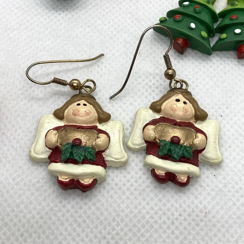 Vintage - Now Lot 4 Pairs Pierced‎ Christmas Earrings Tree Bell Bow Angel Bulb